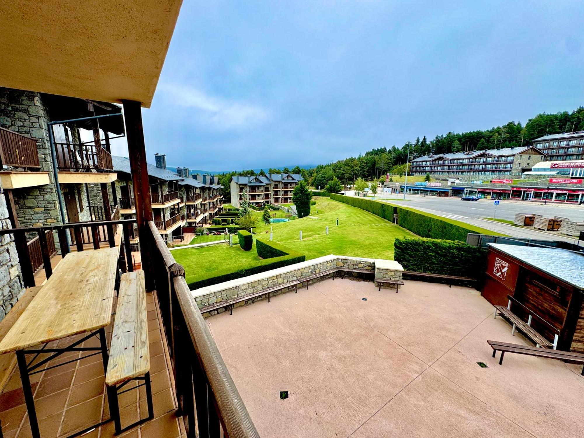Апартаменты Residencia Pista Llarga Ла-Молина Экстерьер фото